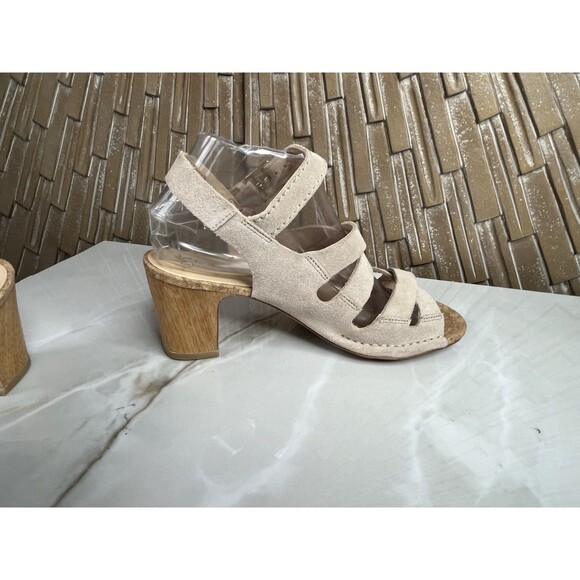 Clarks Spiced Ava Block Mid Heels Tan Suede Leather Sandal Sz 8 - Picture 6 of 11